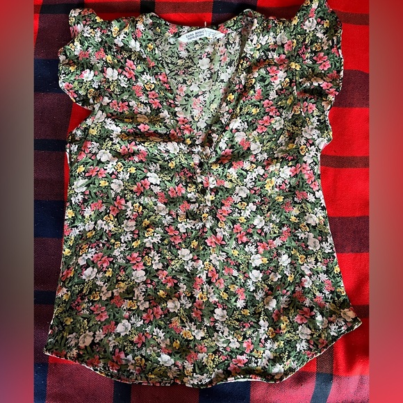 Zara Tops Zara Basic Denim Green Floral Top Poshmark